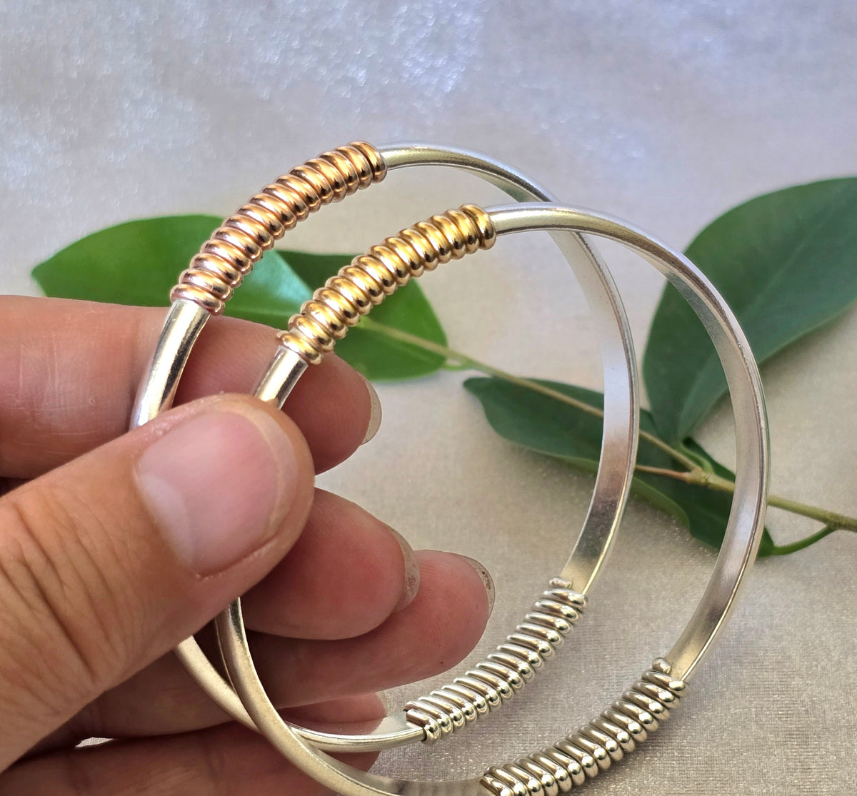 JQIN half-round sterling silver bangle – JQIN BRANCHES