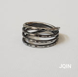 JQIN Oxidized 4 layer infinity ring